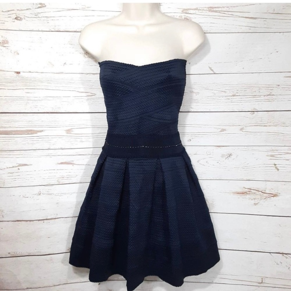 Jun & Ivy Dress - navy blue, strapless